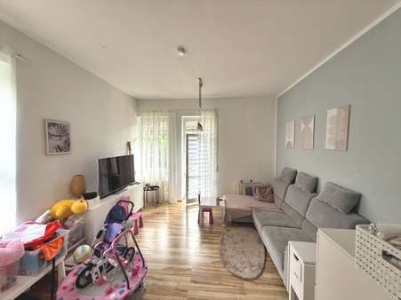 Wohnzimmer Wohnzimmer - Erdgeschosswohnung in 82377 Penzberg mit 49m² kaufen