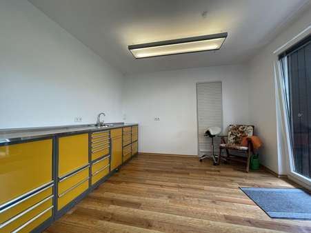 Behandlungsraum 1 - Büro in 82383 Hohenpeißenberg mit 115m² mieten