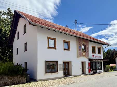 Gebäudeansichten von Westen Gebäudeansichten von Westen - Büro in 82435 Bad Bayersoien mit 61m² mieten