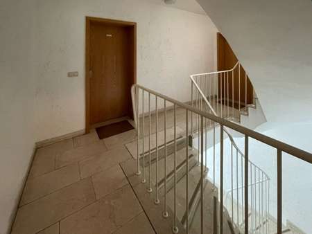 Wohnungseingangstüre Wohnungseingangstüre - Etagenwohnung in 82211 Herrsching mit 54m² kaufen