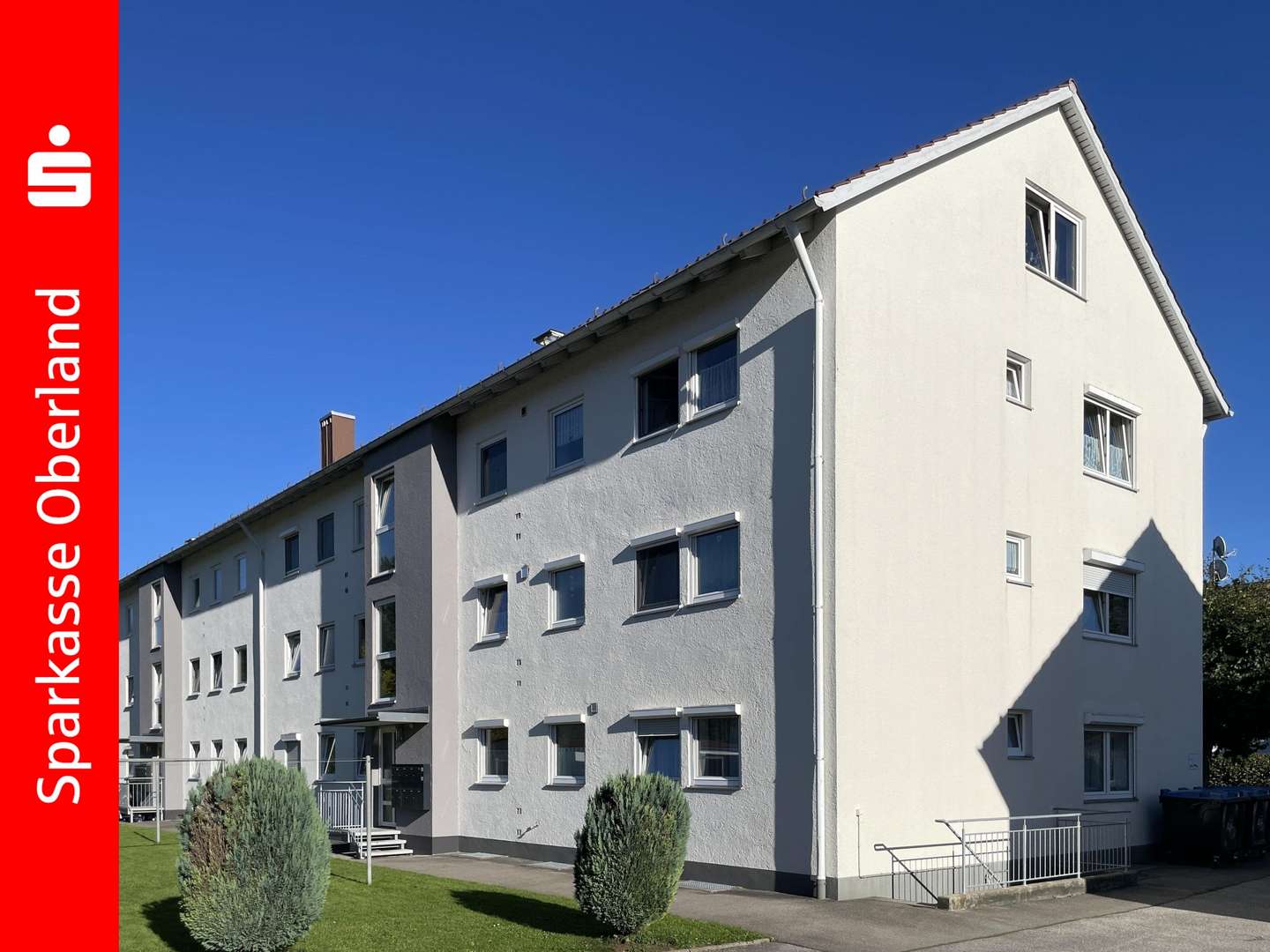 Außenansicht (Eingangsseite) Außenansicht (Eingangsseite) - Etagenwohnung in 86956 Schongau mit 86m² kaufen
