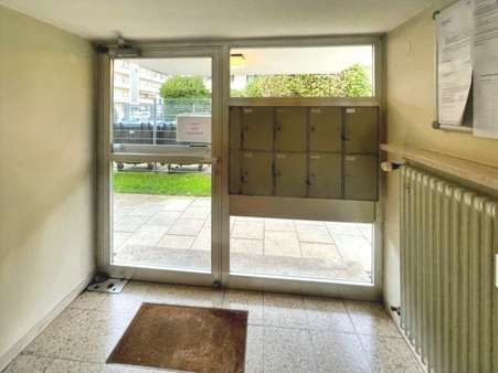 Haustüre Haustüre - Etagenwohnung in 82362 Weilheim mit 74m² kaufen