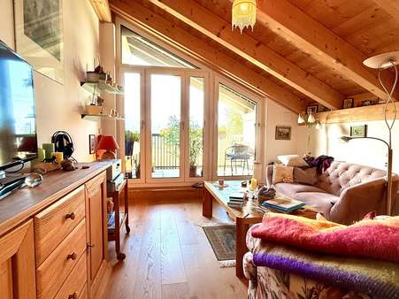 Wohnbereich Wohnbereich - Dachgeschosswohnung in 82467 Garmisch-Partenkirchen mit 70m² kaufen