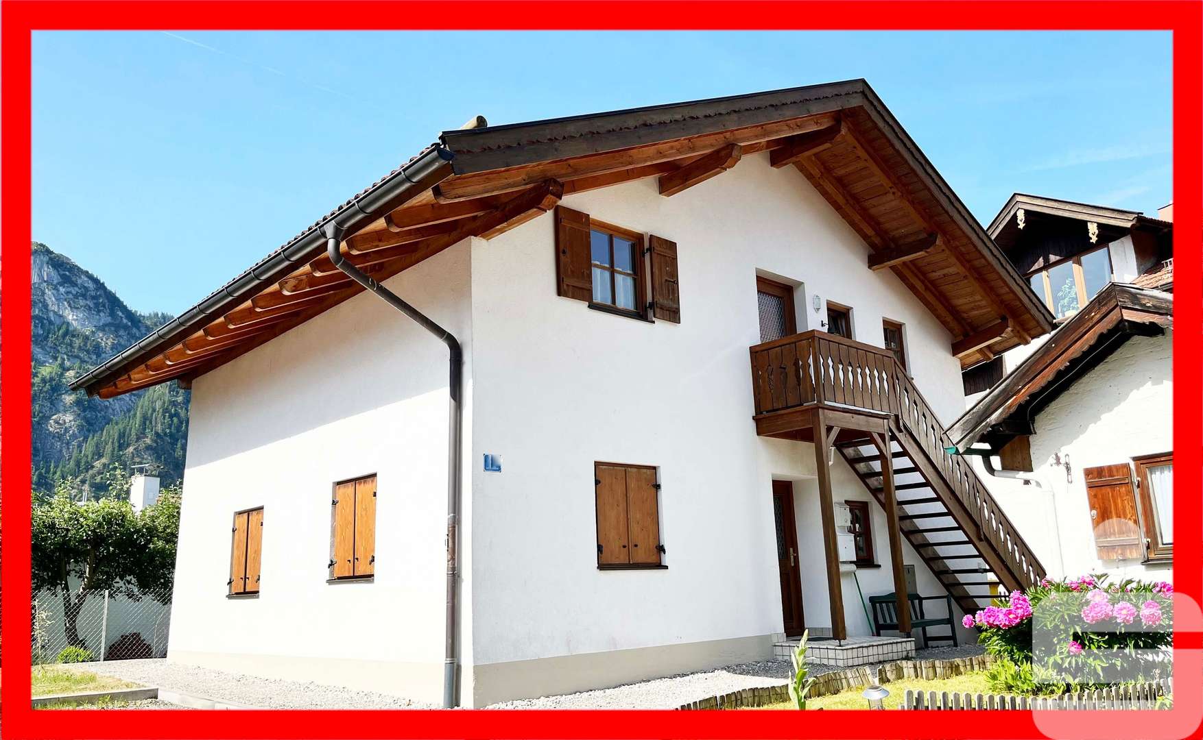 Hausansicht - Dachgeschosswohnung in 82487 Oberammergau mit 58m² kaufen
