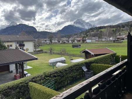 Ausblick vom Balkon - Reihenmittelhaus in 82481 Mittenwald mit 106m² kaufen
