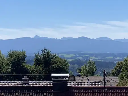 Einfamilienhaus in begehrter Lage mit Bergblick!