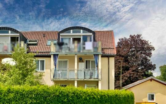 Rückseite mit Balkon - Etagenwohnung in 86956 Schongau mit 60m² kaufen