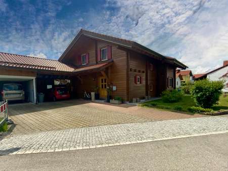 Frontansicht von Norden - Einfamilienhaus in 82389 Böbing mit 147m² kaufen