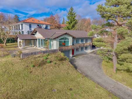 Hausansicht Hausansicht - Einfamilienhaus in 82057 Icking mit 236m² kaufen