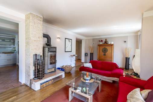 Wohnzimmer EG - Zweifamilienhaus in 82441 Ohlstadt mit 172m² kaufen