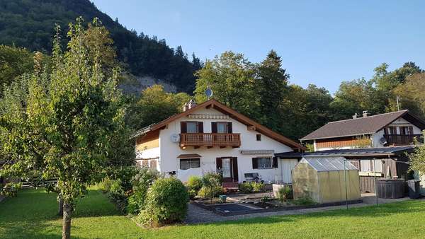 in der Stadt und doch im Grünen - Einfamilienhaus in 83435 Bad Reichenhall mit 111m² kaufen