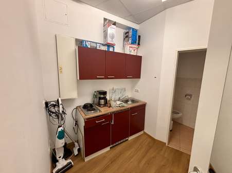 Teeküche - Ladenlokal in 83435 Bad Reichenhall mit 43m² kaufen