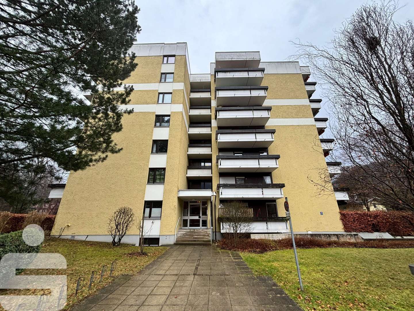 Außenansicht - Etagenwohnung in 83435 Bad Reichenhall mit 38m² kaufen
