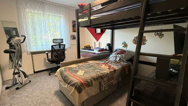 Kind 1 Kind 1 - Erdgeschosswohnung in 83395 Freilassing mit 85m² kaufen