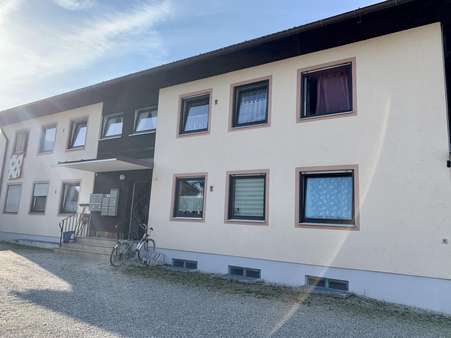 Frontseite Frontseite - Erdgeschosswohnung in 83451 Piding mit 62m² kaufen