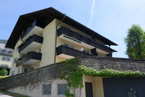 Hausansicht - Erdgeschosswohnung in 83471 Berchtesgaden mit 80m² als Kapitalanlage kaufen