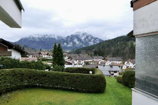 Auch bei Regen - Blick vorhanden ;) Auch bei Regen - Blick vorhanden ;) - Erdgeschosswohnung in 83471 Berchtesgaden mit 67m² kaufen