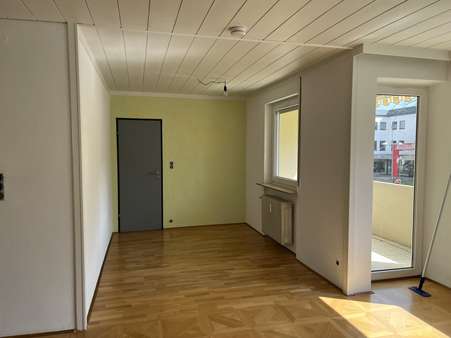 Essbereich mit Blick Richtung Küche - Etagenwohnung in 83435 Bad Reichenhall mit 76m² kaufen