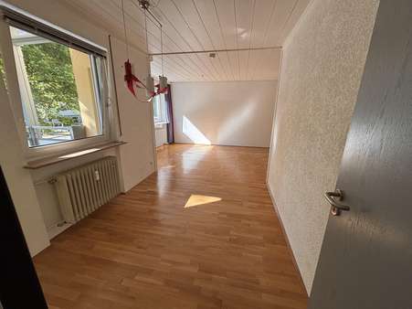 von der Küche Richtung Wohnzimmer - Etagenwohnung in 83435 Bad Reichenhall mit 76m² kaufen