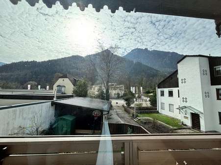 Aussicht im 1. OG - Mehrfamilienhaus in 83435 Bad Reichenhall mit 300m² kaufen