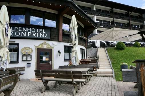 Eingangsbereich zur Gastro - Etagenwohnung in 83471 Berchtesgaden mit 27m² als Kapitalanlage kaufen