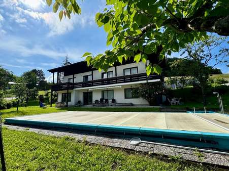 …mit eigenem Pool - Einfamilienhaus in 83471 Berchtesgaden mit 315m² kaufen