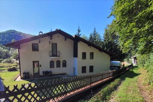 Ansicht Süden - Einfamilienhaus in 83362 Surberg mit 208m² kaufen