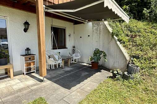 Terrasse Süd Terrasse Süd - Souterrain-Wohnung in 83355 Grabenstätt mit 59m² kaufen