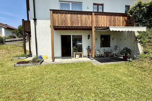 Terrasse Süd Terrasse Süd - Souterrain-Wohnung in 83355 Grabenstätt mit 59m² kaufen