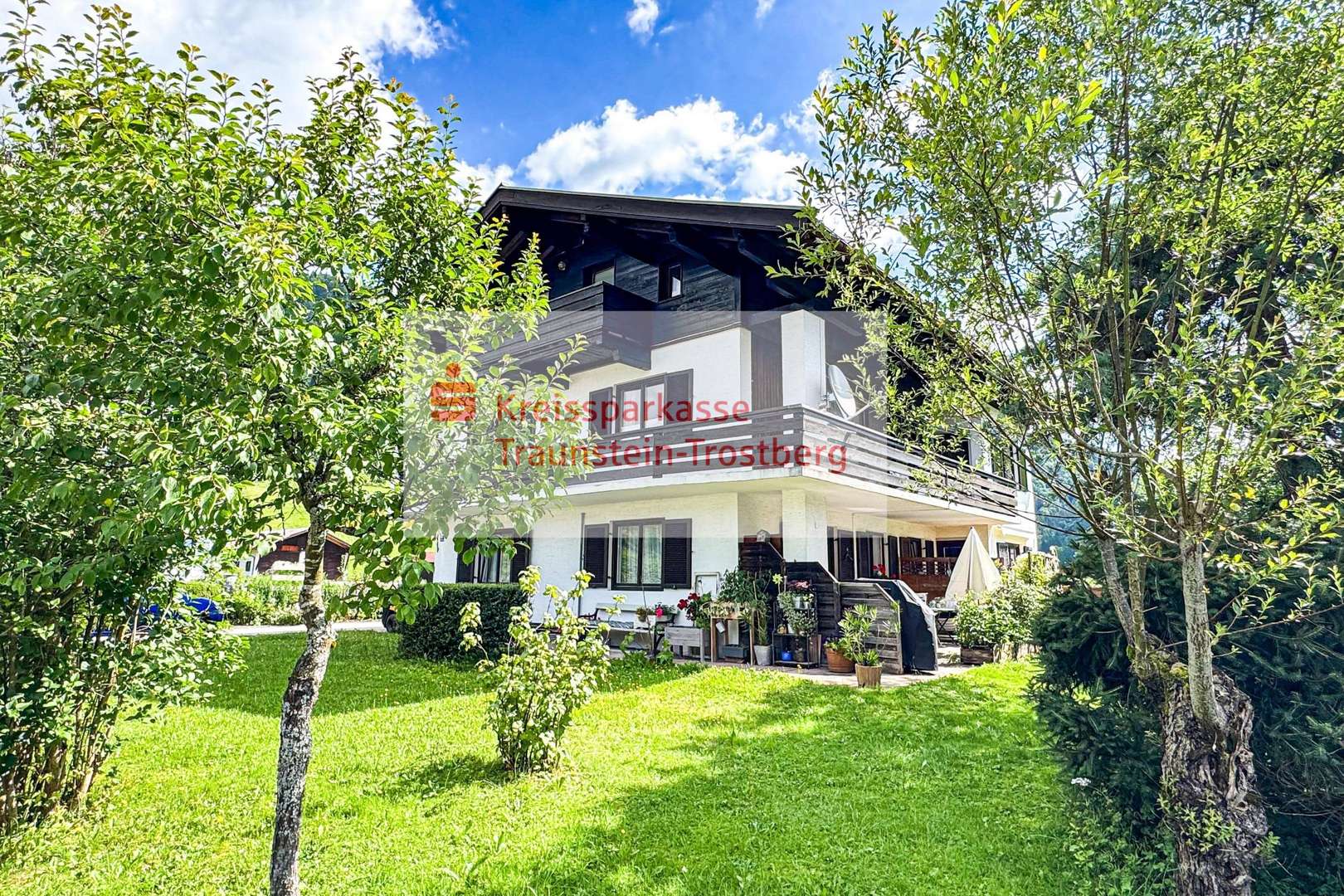 Hausansicht Hausansicht - Mehrfamilienhaus in 83242 Reit im Winkl mit 321m² kaufen