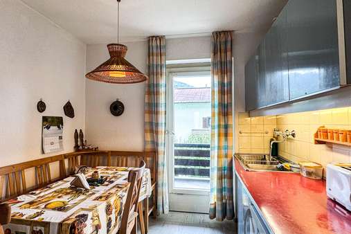 Küche Wohnung 1. OG Küche Wohnung 1. OG - Mehrfamilienhaus in 83242 Reit im Winkl mit 321m² kaufen