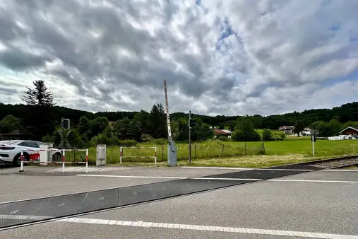 Ihr Bauprojekt nach Maß im Gebotsverfahren: Grundstück für DHH, geteilt oder gesamt verfügbar