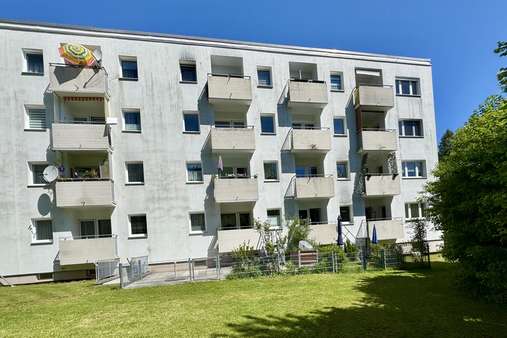 Südansicht - Etagenwohnung in 83301 Traunreut mit 41m² kaufen