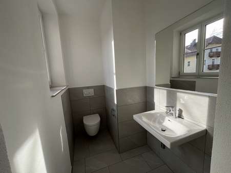 WC - Büro in 83324 Ruhpolding mit 117m² mieten