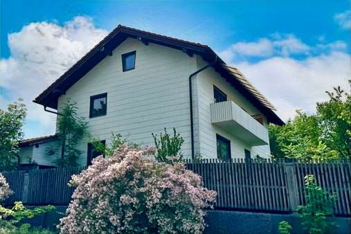 Süd-West-Ansicht - Einfamilienhaus in 83374 Traunwalchen mit 160m² kaufen
