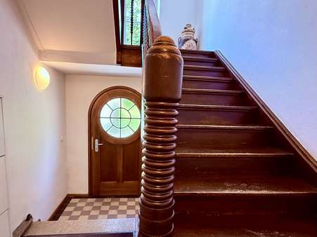 Treppenhaus Treppenhaus - Mehrfamilienhaus in 83278 Traunstein mit 347m² kaufen