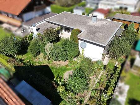 Süd-Ost-Ansicht Süd-Ost-Ansicht - Bungalow in 83301 Traunreut mit 120m² kaufen