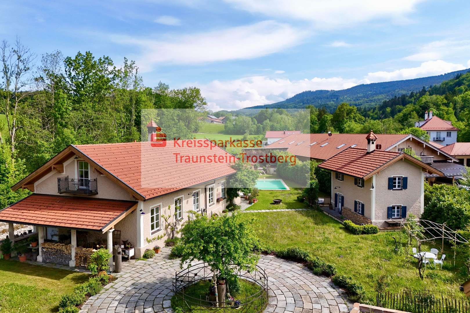 Außenansicht Außenansicht - Einfamilienhaus in 83313 Siegsdorf mit 238m² kaufen