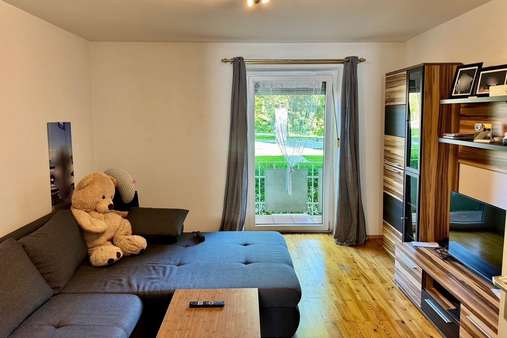Wohnzimmer Wohnzimmer - Etagenwohnung in 83308 Trostberg mit 64m² kaufen