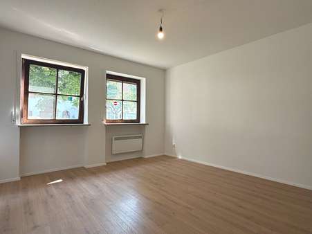 Schlafzimmer Schlafzimmer - Erdgeschosswohnung in 83301 Traunreut mit 60m² mieten