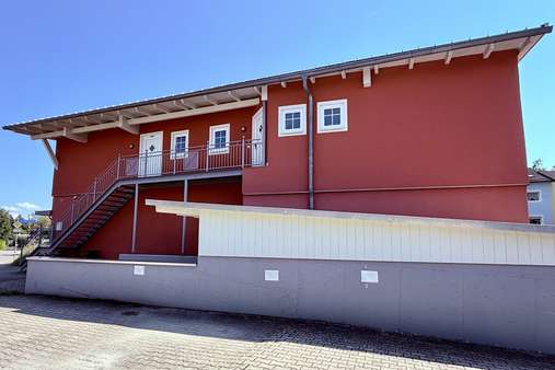 Außenansicht - Dachgeschosswohnung in 83278 Traunstein mit 78m² kaufen