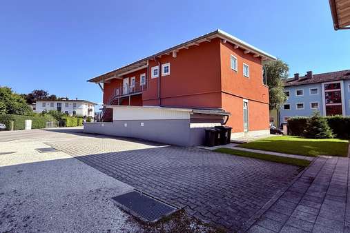 Stellplatz - Dachgeschosswohnung in 83278 Traunstein mit 78m² kaufen