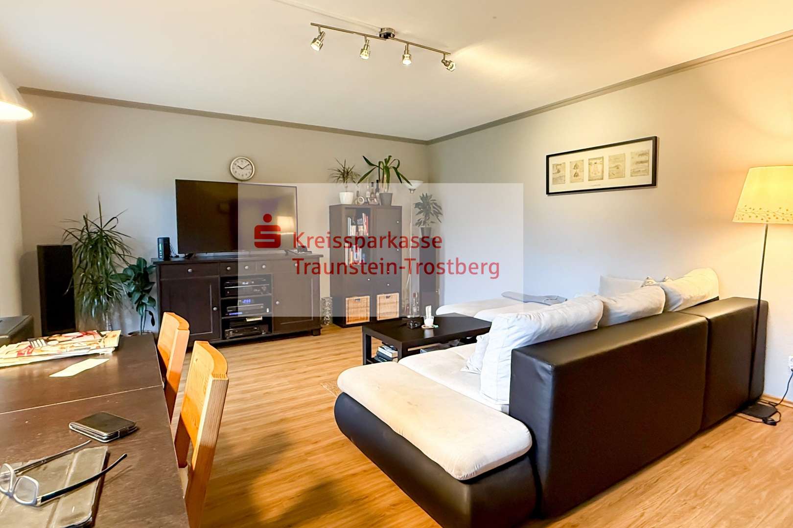 Wohn- und Esszimmer Wohn- und Esszimmer - Erdgeschosswohnung in 83224 Grassau, Mietenkam mit 63m² mieten