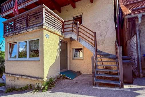 Außenansicht - Erdgeschosswohnung in 83278 Traunstein mit 284m² kaufen
