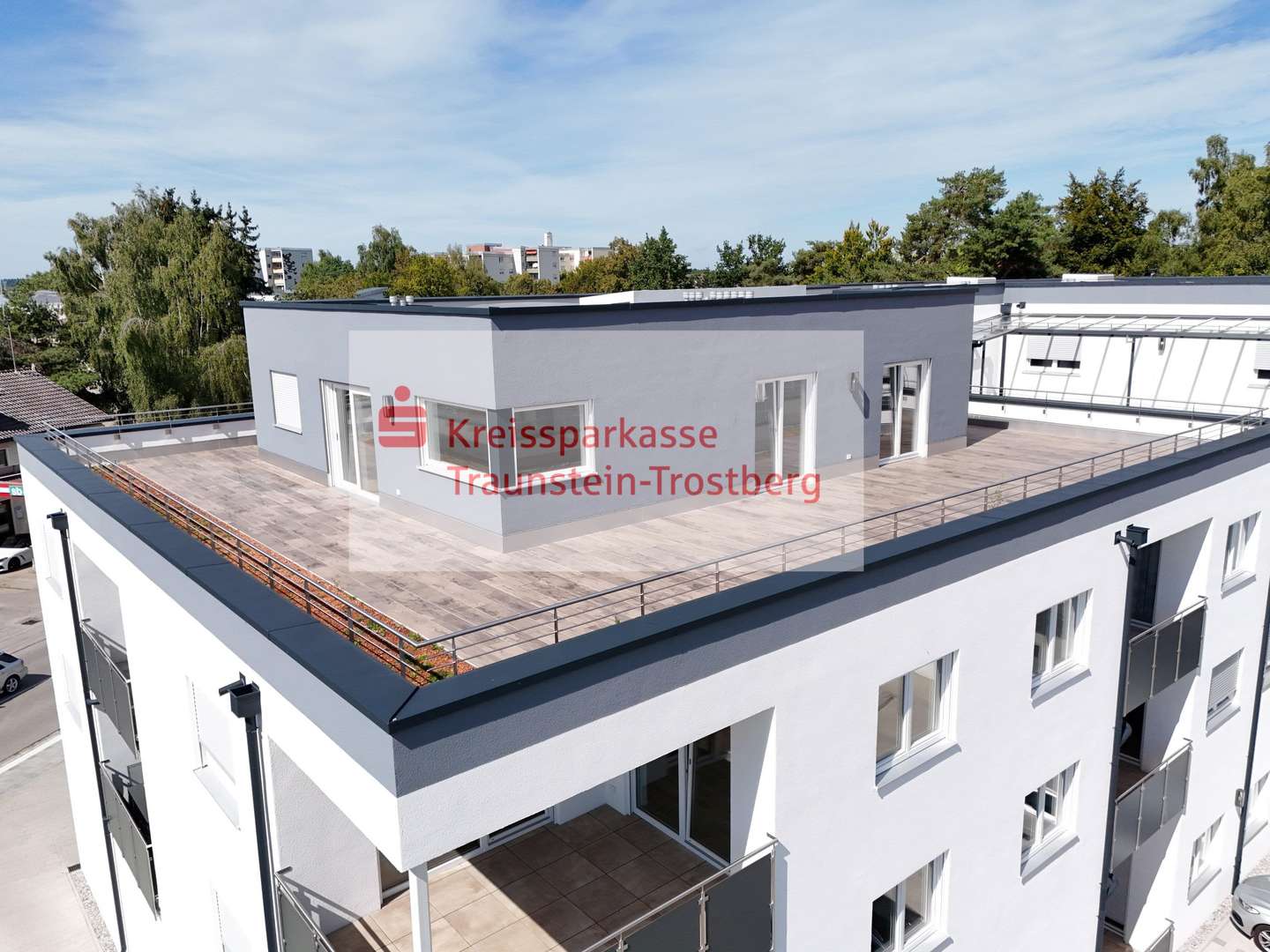 Ost-Ansicht - Etagenwohnung in 83301 Traunreut mit 188m² kaufen