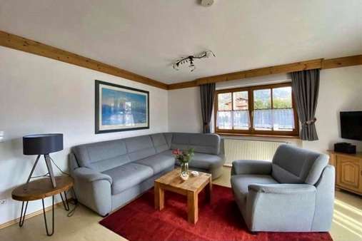 modern eingerichtete Ferienwohnung - Mehrfamilienhaus in 83242 Reit im Winkl mit 420m² kaufen
