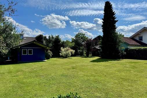 Blick nach Süden - Grundstück in 83342 Tacherting mit 752m² kaufen