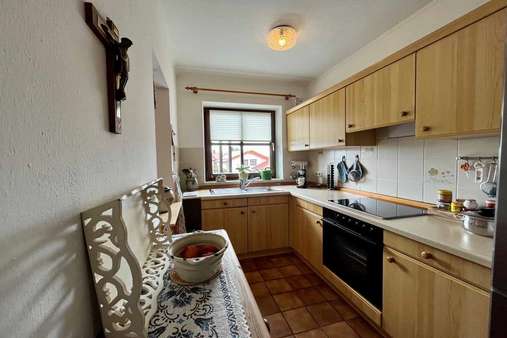 Küche - Dachgeschosswohnung in 83355 Grabenstätt mit 51m² kaufen