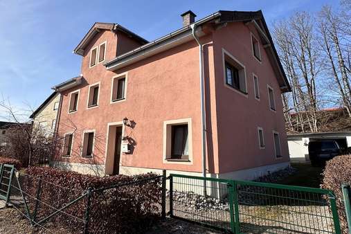 Ansicht Nord-Osten - Einfamilienhaus in 83278 Traunstein mit 130m² kaufen