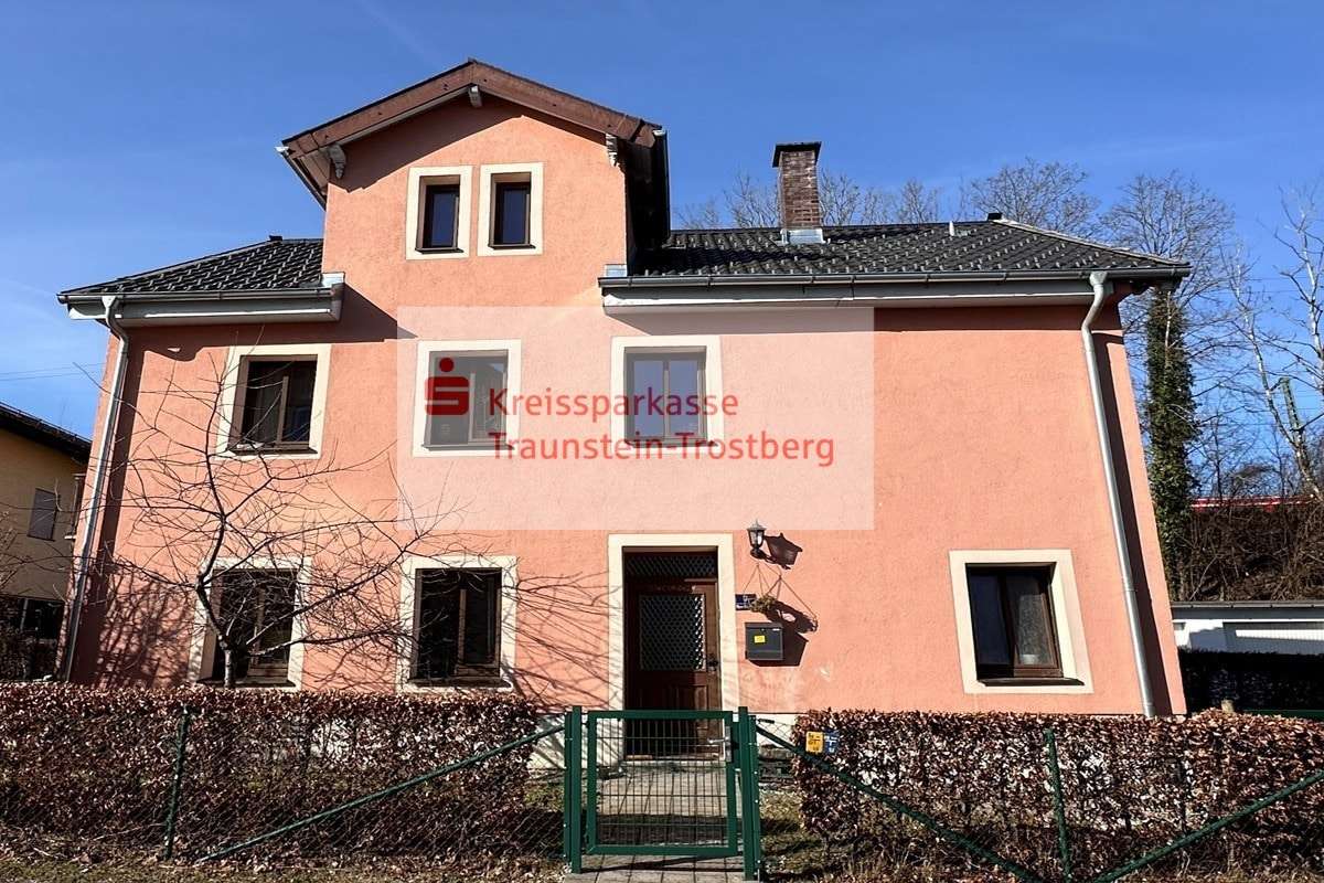 Ansicht Osten - Einfamilienhaus in 83278 Traunstein mit 130m² kaufen